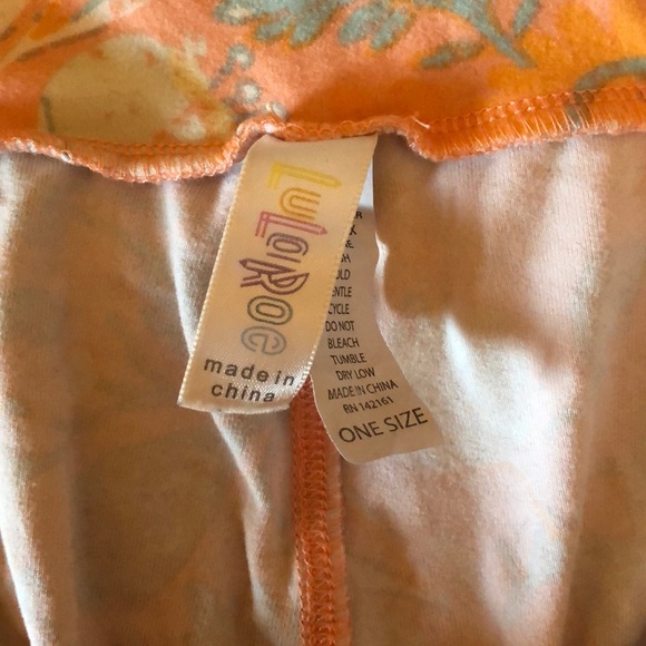 Lularoe OS Legging - Picture 2 of 3